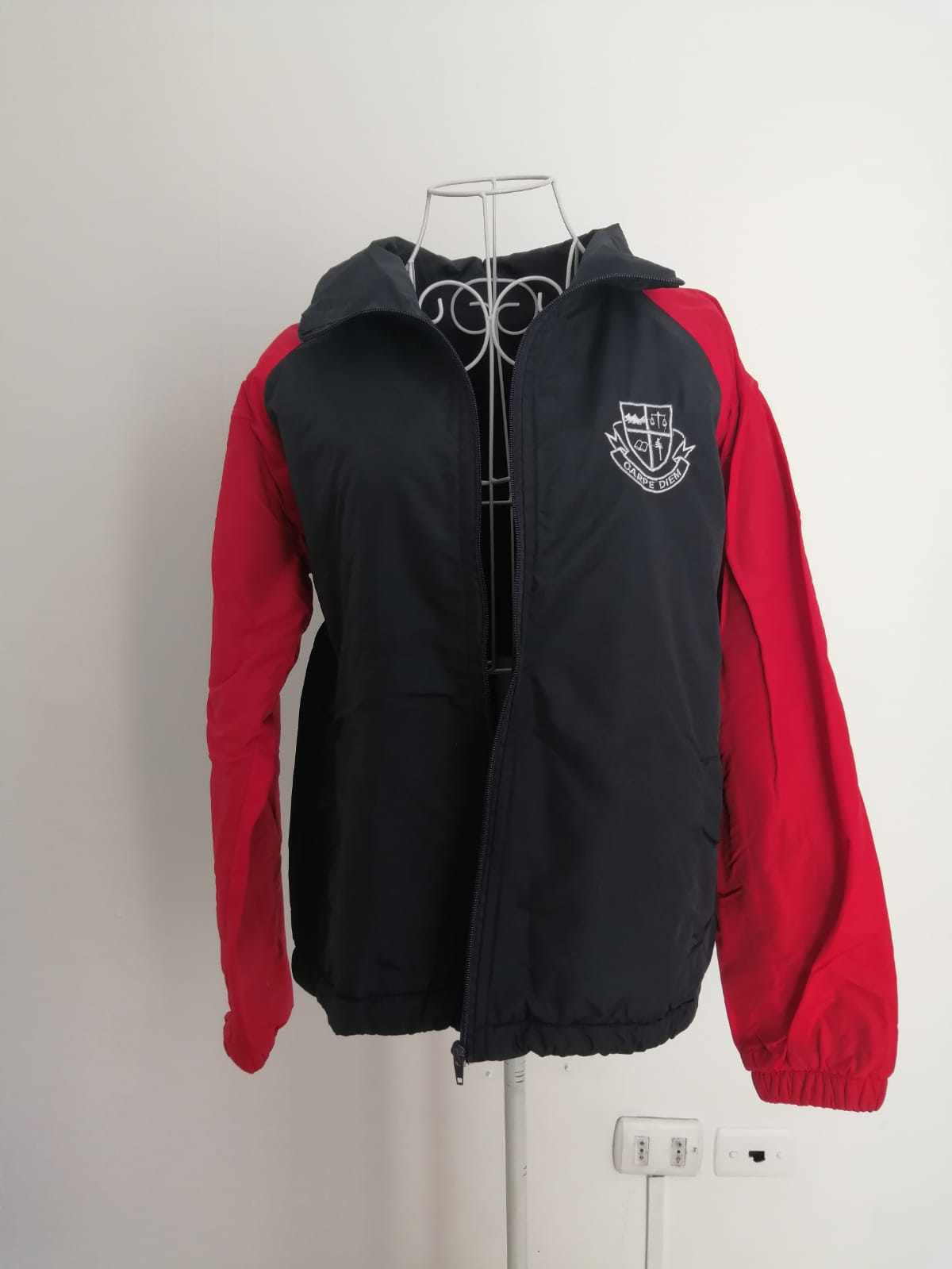 Chaqueta colegio Aconcagua
